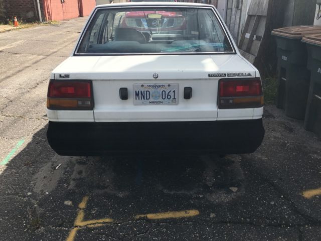 1985 white toyota corolla