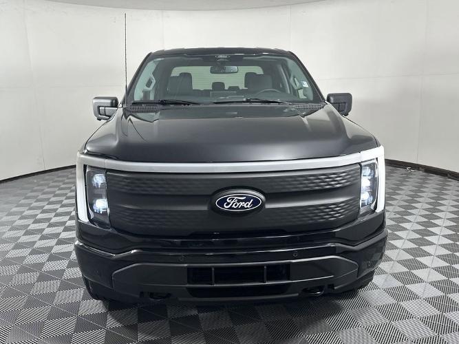 new 2024 ford f-150 lightning flash