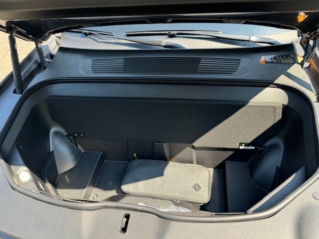 2023 rivian r1s adventure quad-motor large package
