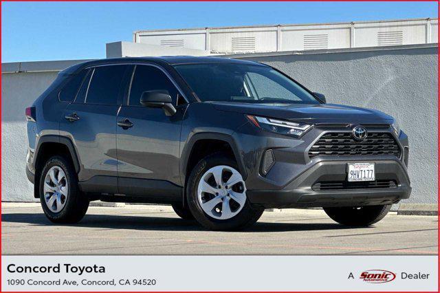 2023 toyota rav4 le