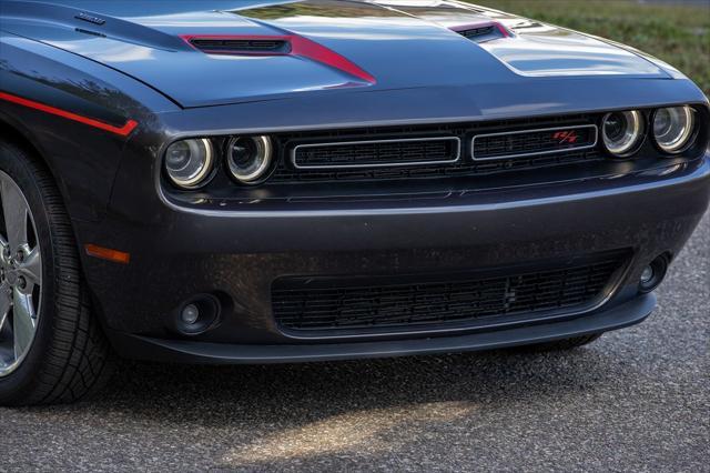 2015 dodge challenger r/t plus