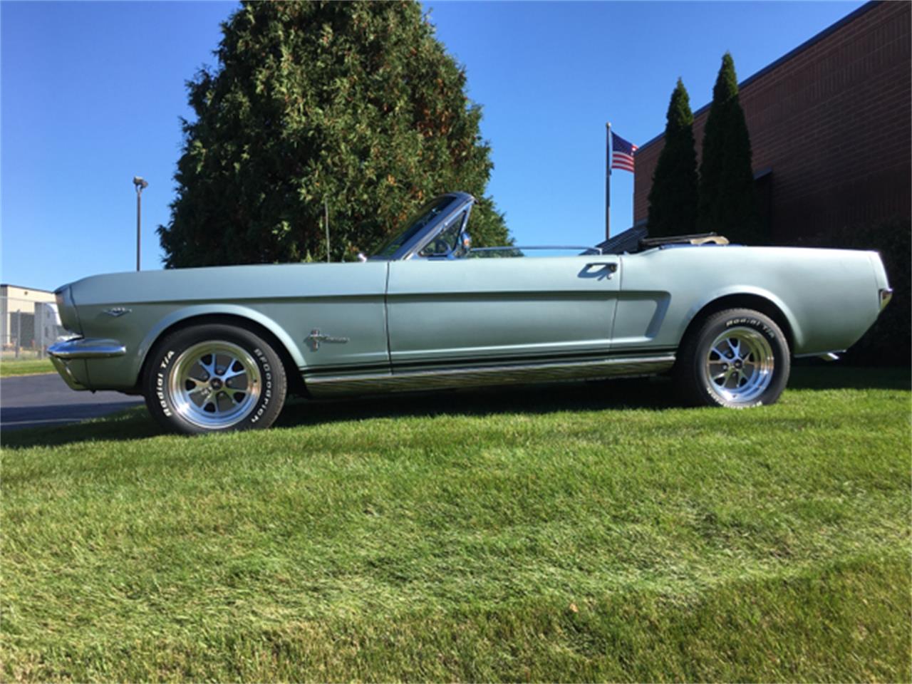 1965 ford mustang
