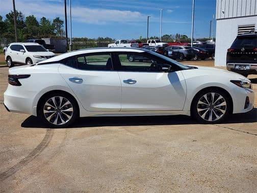 2023 nissan maxima platinum in jackson, mississippi