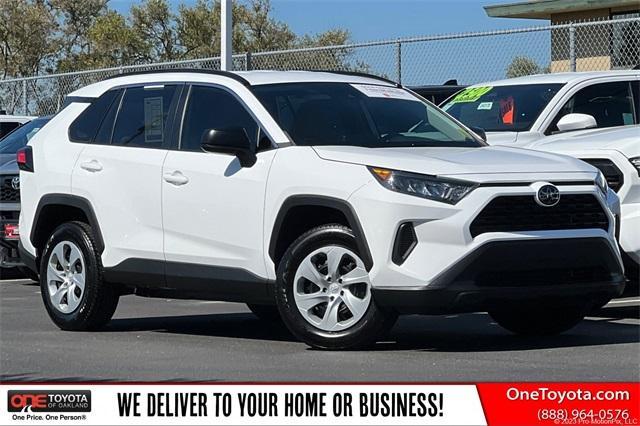 2021 toyota rav4 le