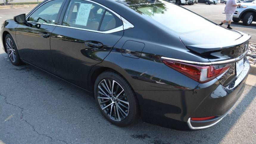 2023 lexus es 300h base