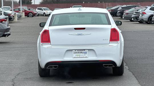 2023 Chrysler 300