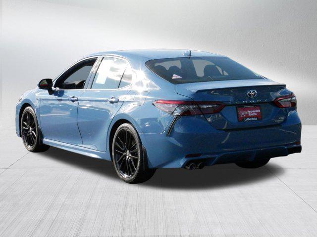 2024 toyota camry hybrid se