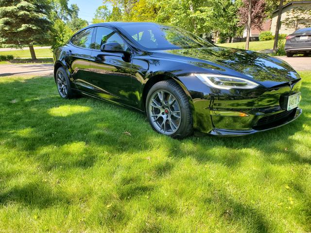 2022 tesla model s long range