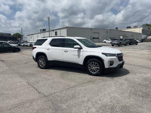 2023 chevrolet traverse lt cloth