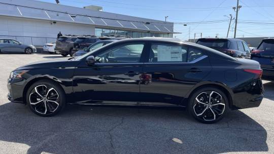 new 2025 nissan altima sr fwd