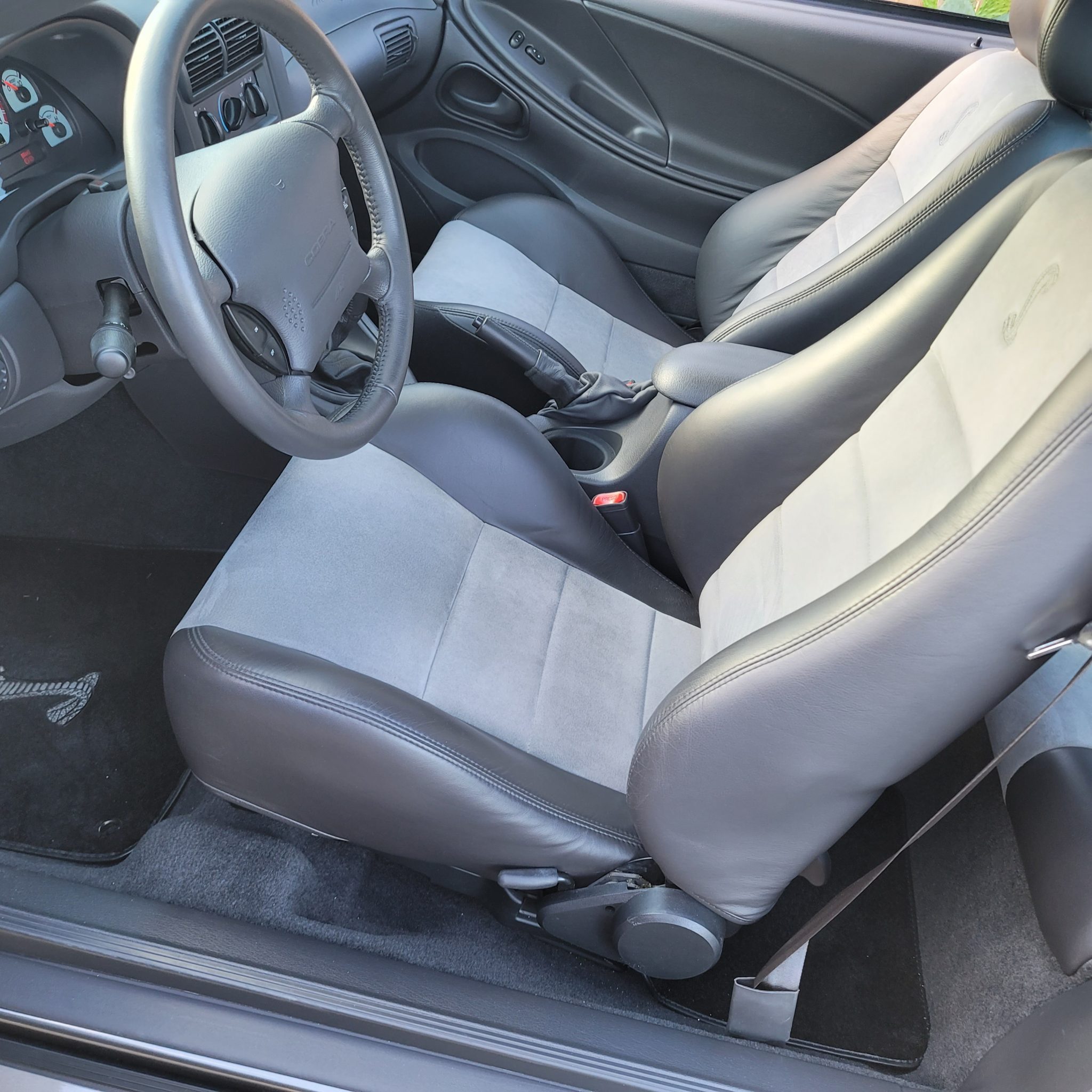 2003 ford mustang svt cobra coupe