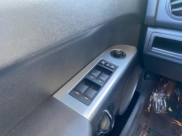 2010 jeep commander in saint louis, missouri