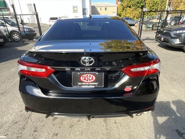 2020 toyota camry se