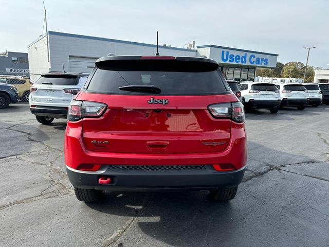 2023 jeep compass trailhawk