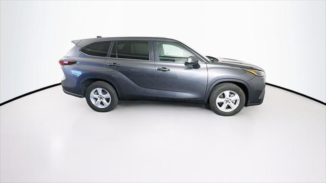 2024 toyota highlander le