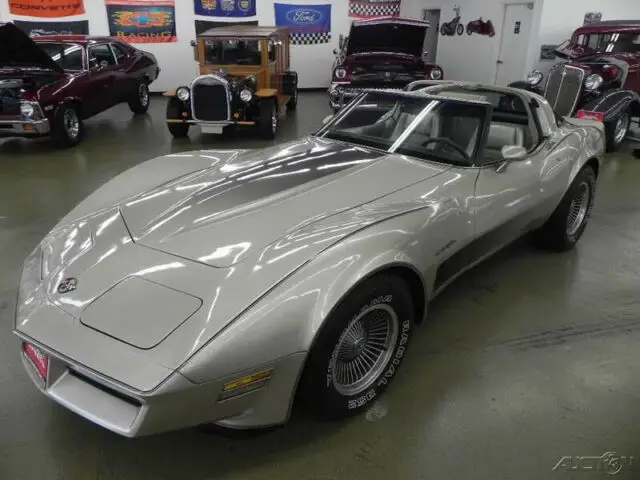 1982 chevrolet corvette collector edition used 5.7l v8 16v automatic rwd