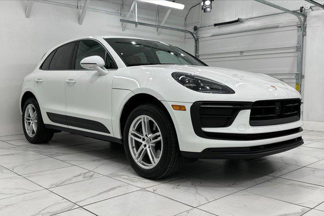 2024 porsche macan base