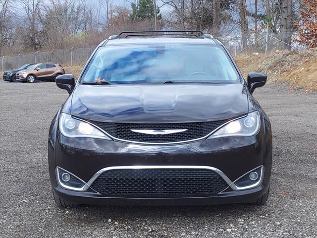 2017 chrysler pacifica touring-l plus