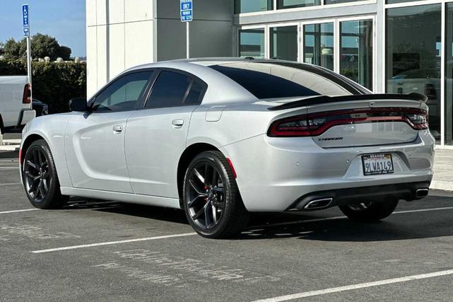 2021 dodge charger sxt