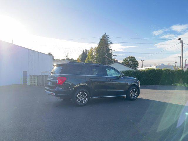 2023 ford expedition xlt
