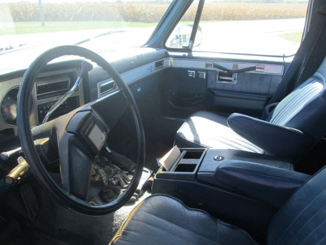 1988 chevrolet suburban 3/4 ton 4 x 4 350 efi automatic trans
