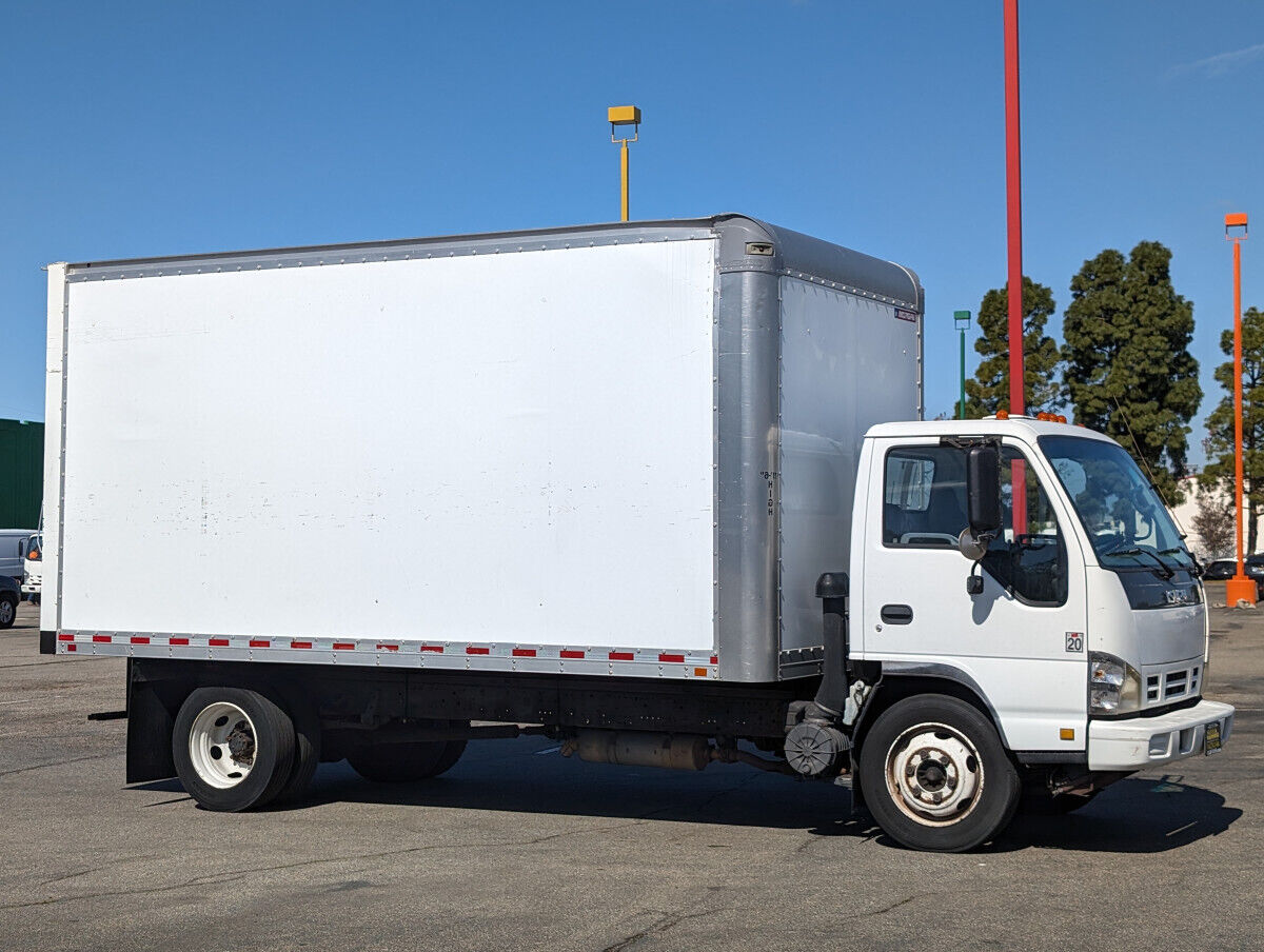 2006 isuzu nqr 16ft box truck diesel