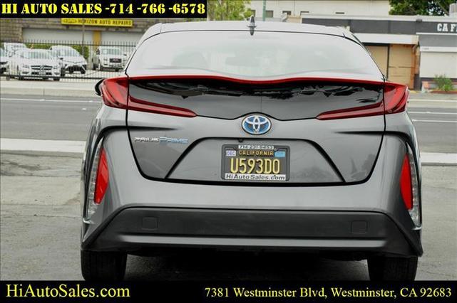 2017 toyota prius prime plus