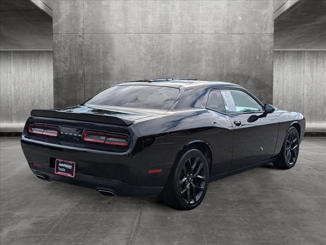 2019 dodge challenger sxt