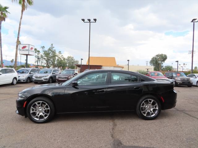 2016 dodge charger sxt