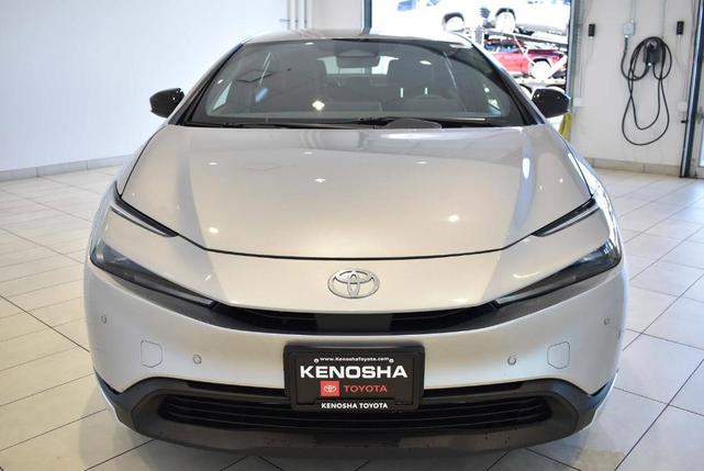 2023 toyota prius le