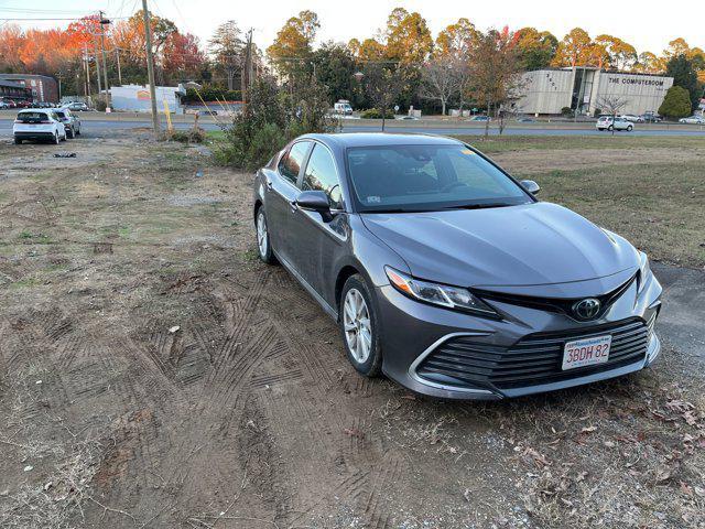 2023 toyota camry le