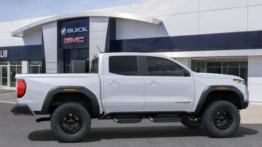 2024 GMC Canyon