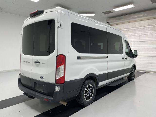 2022 ford transit-350 xlt