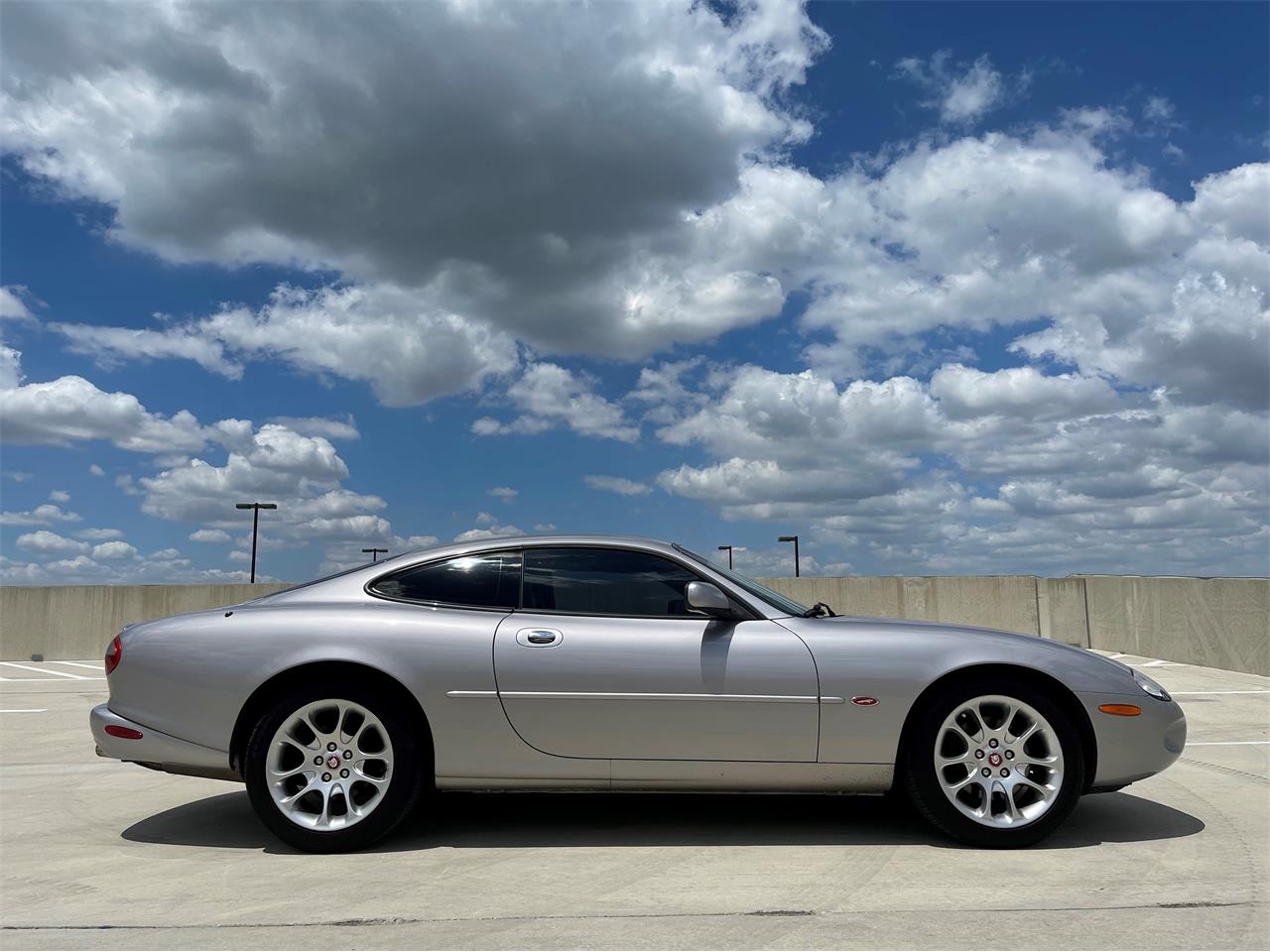 2000 jaguar xkr