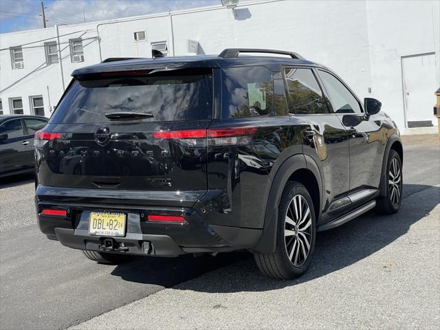 2023 nissan pathfinder platinum 4wd
