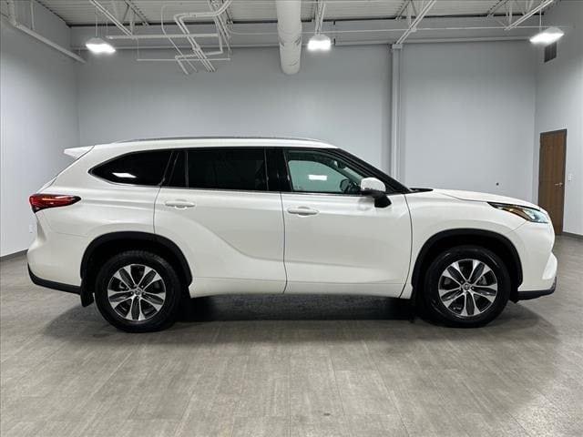 2020 toyota highlander xle in travelers rest, south carolina