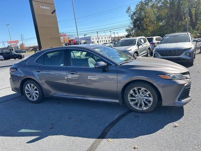 2024 toyota camry le