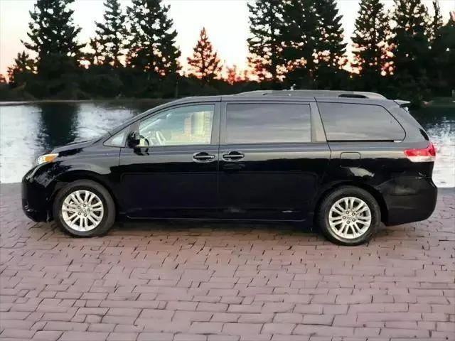 2013 toyota sienna xle