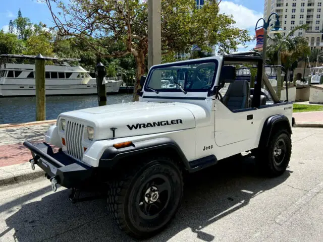 1990 jeep wrangler 2.4l, 5 speed manual, new engine installed, warranty