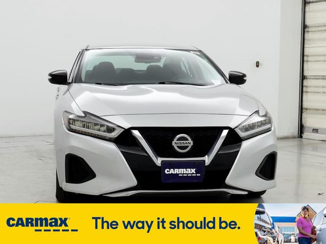 2020 nissan maxima sv