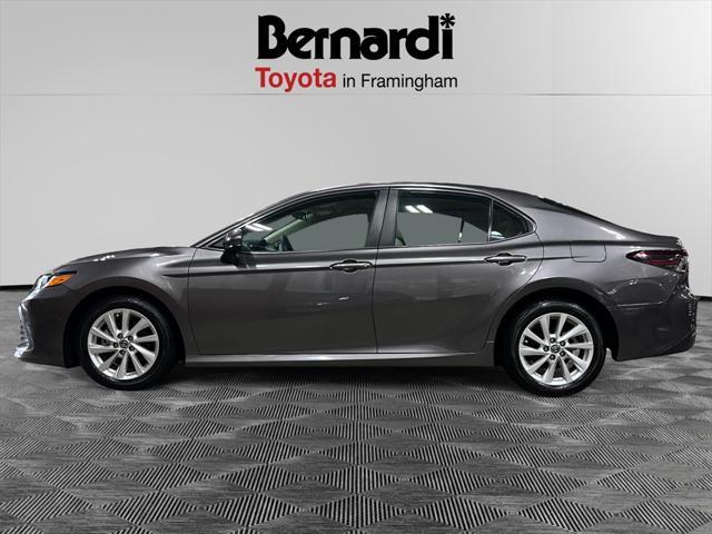 2023 toyota camry le
