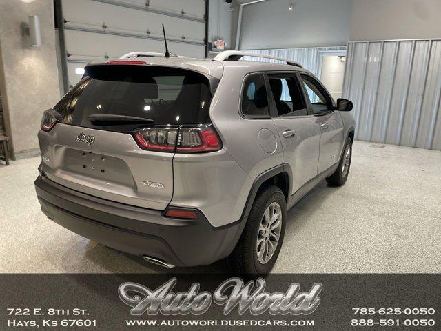 2021 jeep cherokee latitude lux