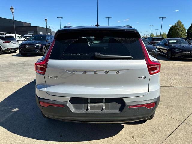 2021 volvo xc40 t5 r-design