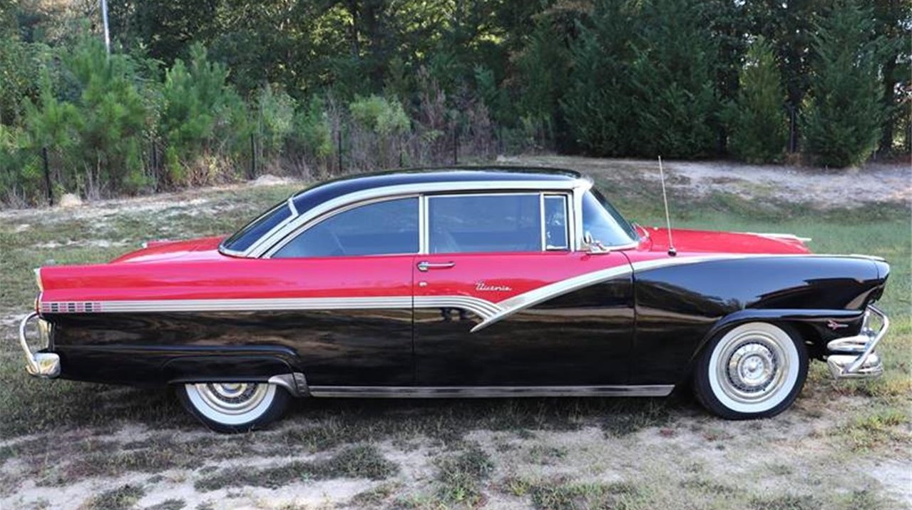 1956 ford crown victoria