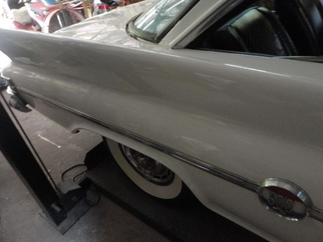 chrysler 300g survivor car, 888 code int. rare 2 owners all orig docs sealed