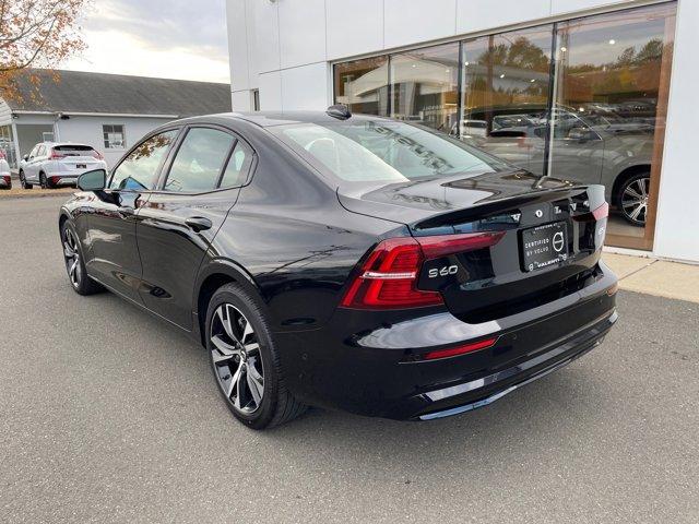2024 volvo s60 plus dark theme