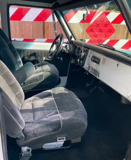 1971 gmc suburban blue fwd automatic
