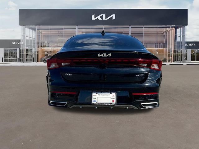 2022 kia k5 gt-line