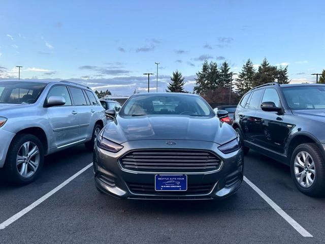 2016 ford fusion se