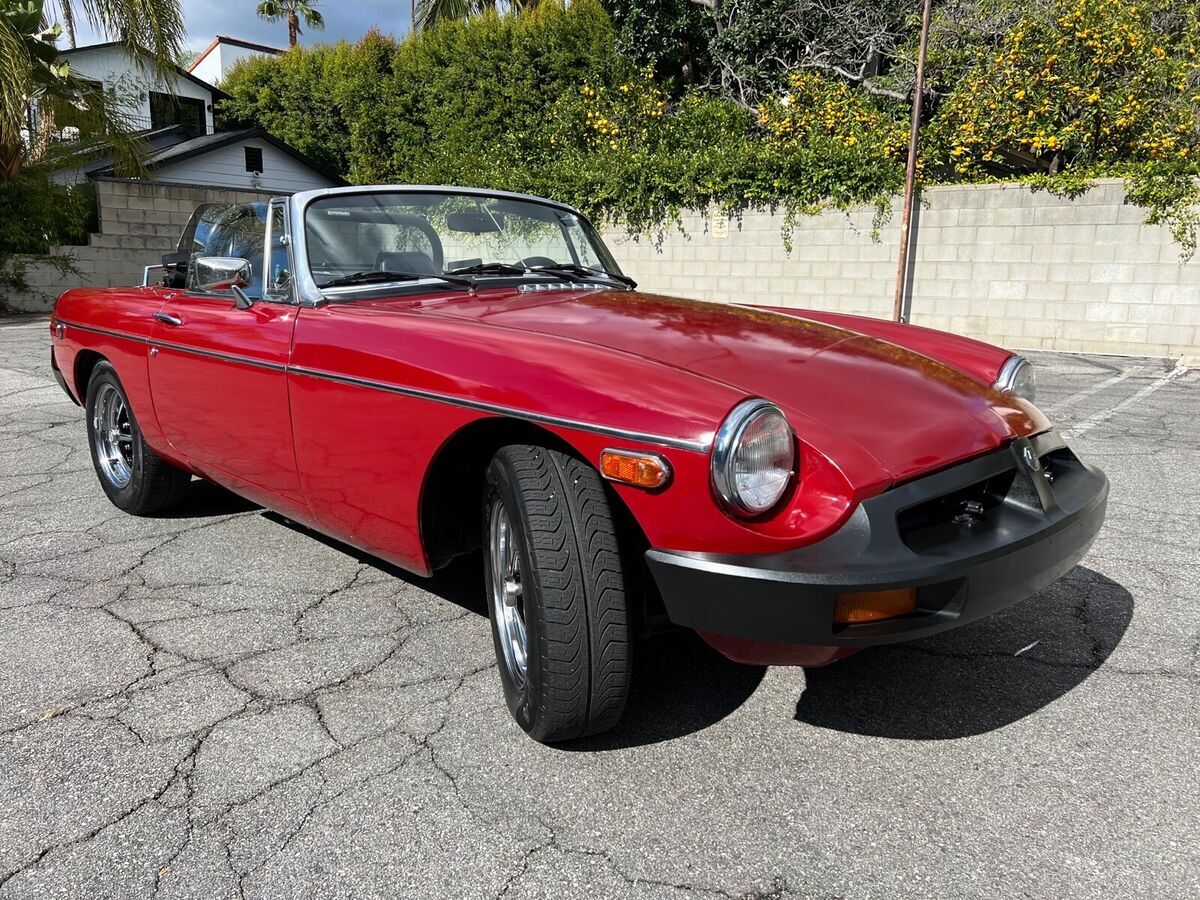 1980 mg mgb red